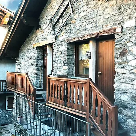 Au Coeur Du Village *